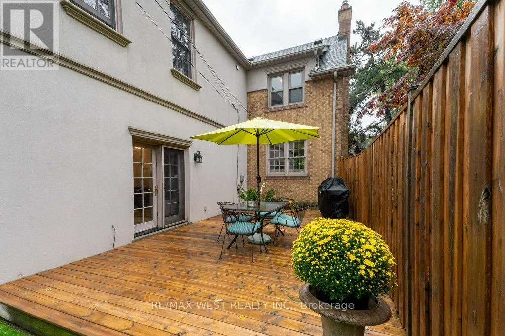 6 KINGSGROVE BOULEVARD
