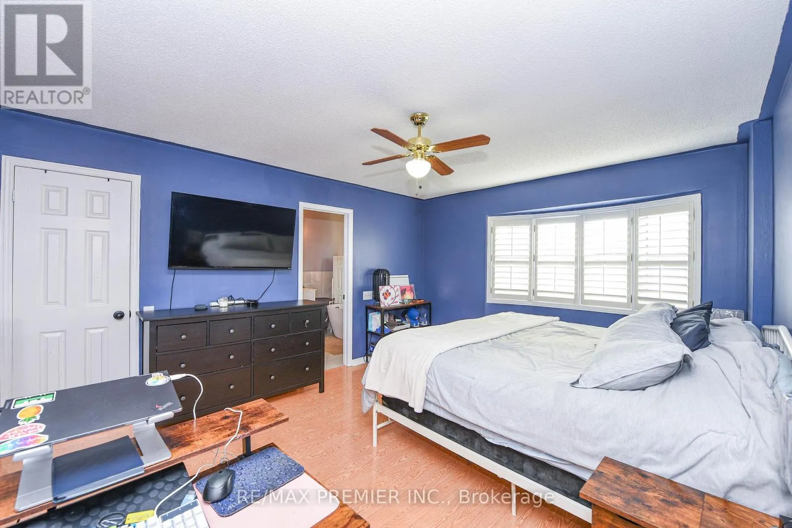 15D VIEW GREEN CRESCENT
