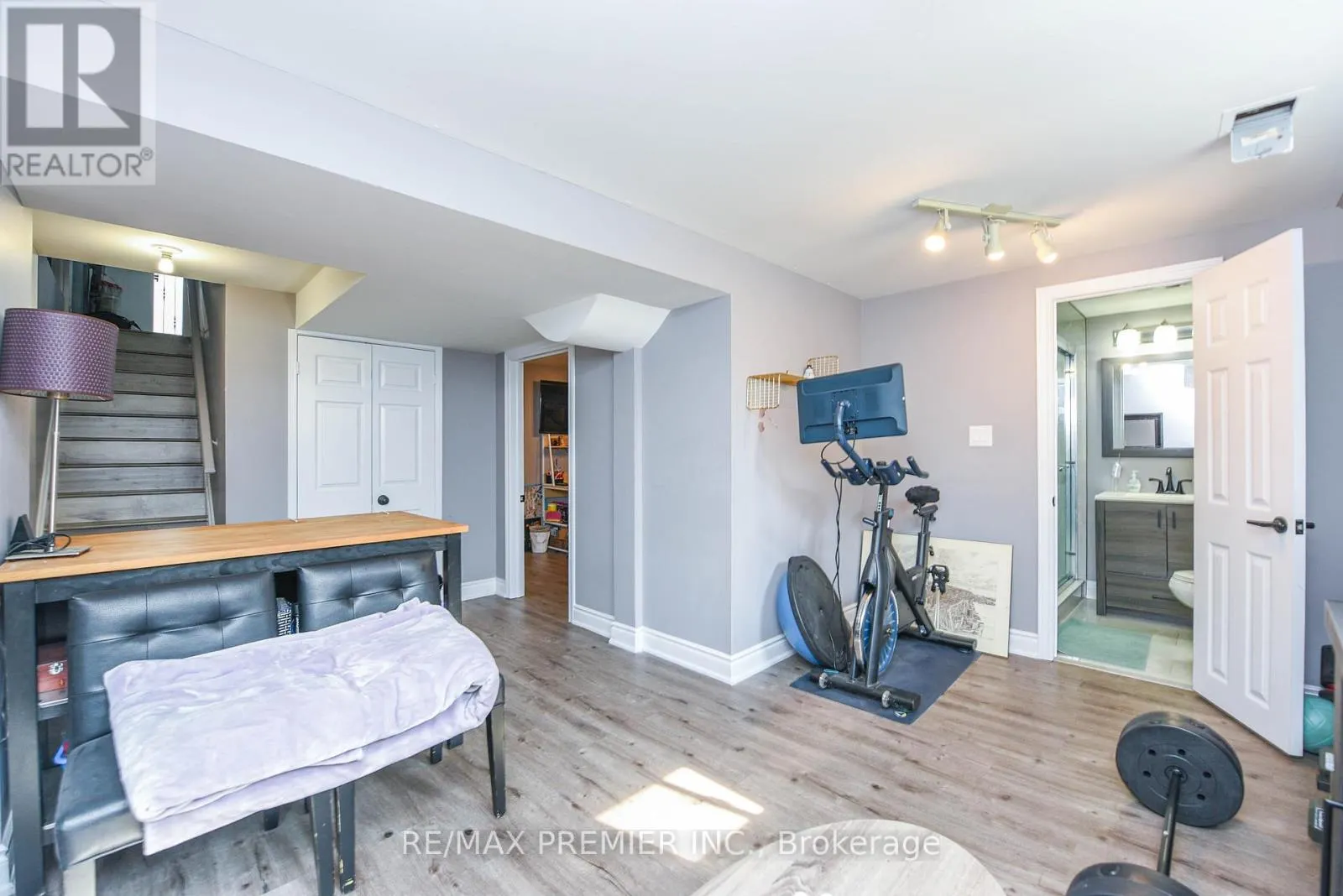 15D VIEW GREEN CRESCENT