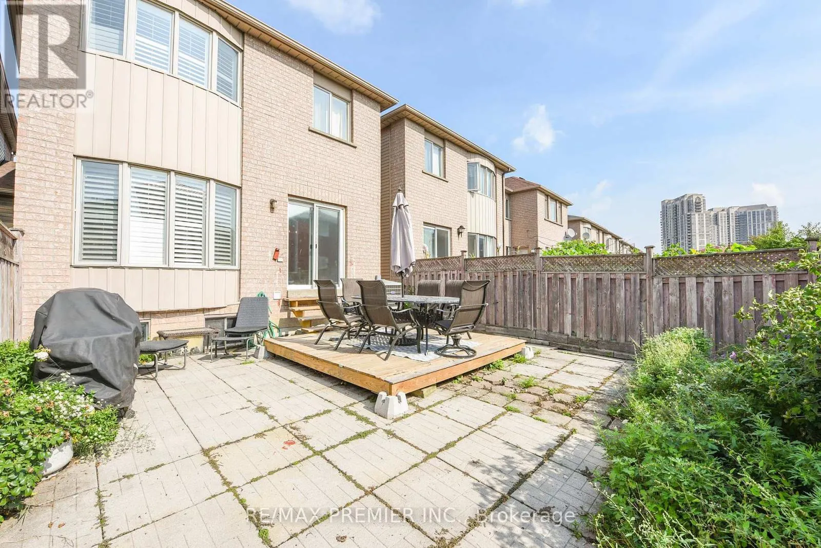 15D VIEW GREEN CRESCENT