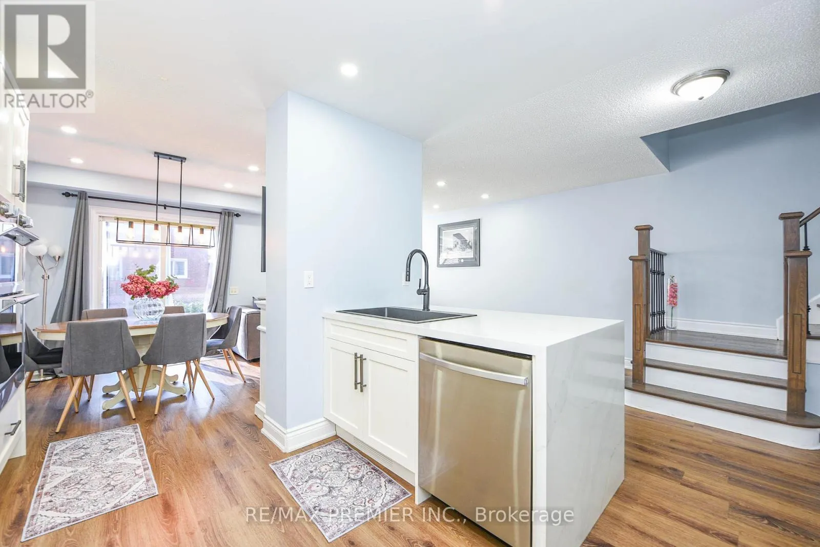 15D VIEW GREEN CRESCENT