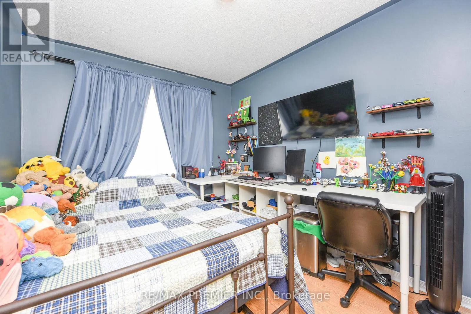15D VIEW GREEN CRESCENT