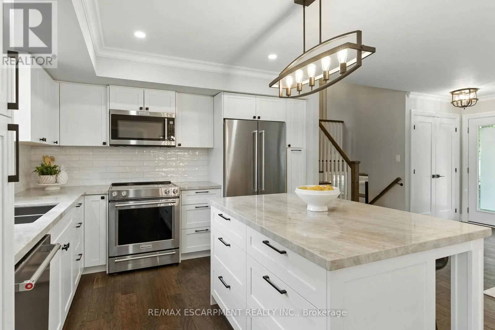 535 VANGUARD CRESCENT