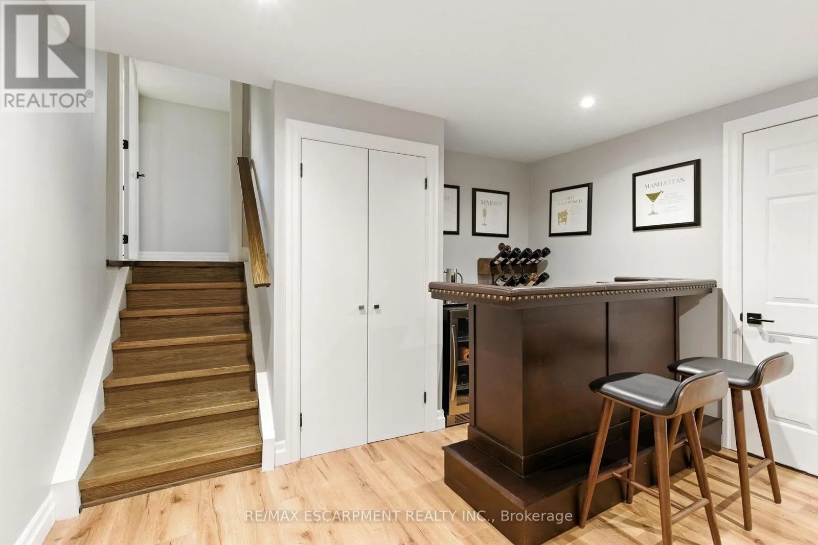 535 VANGUARD CRESCENT