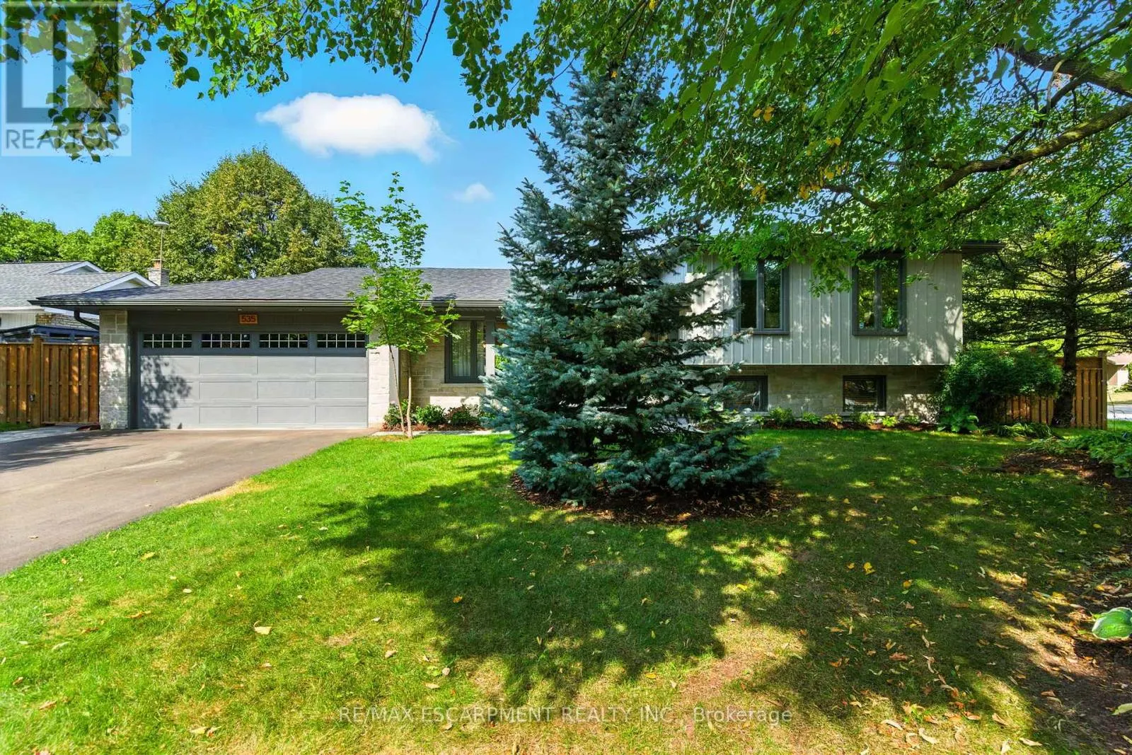 535 VANGUARD CRESCENT
