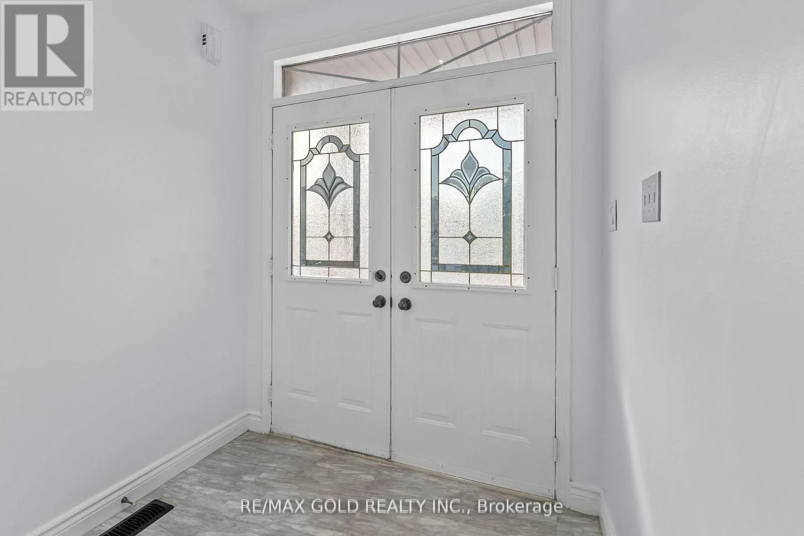 3218 CAMBERWELL DRIVE