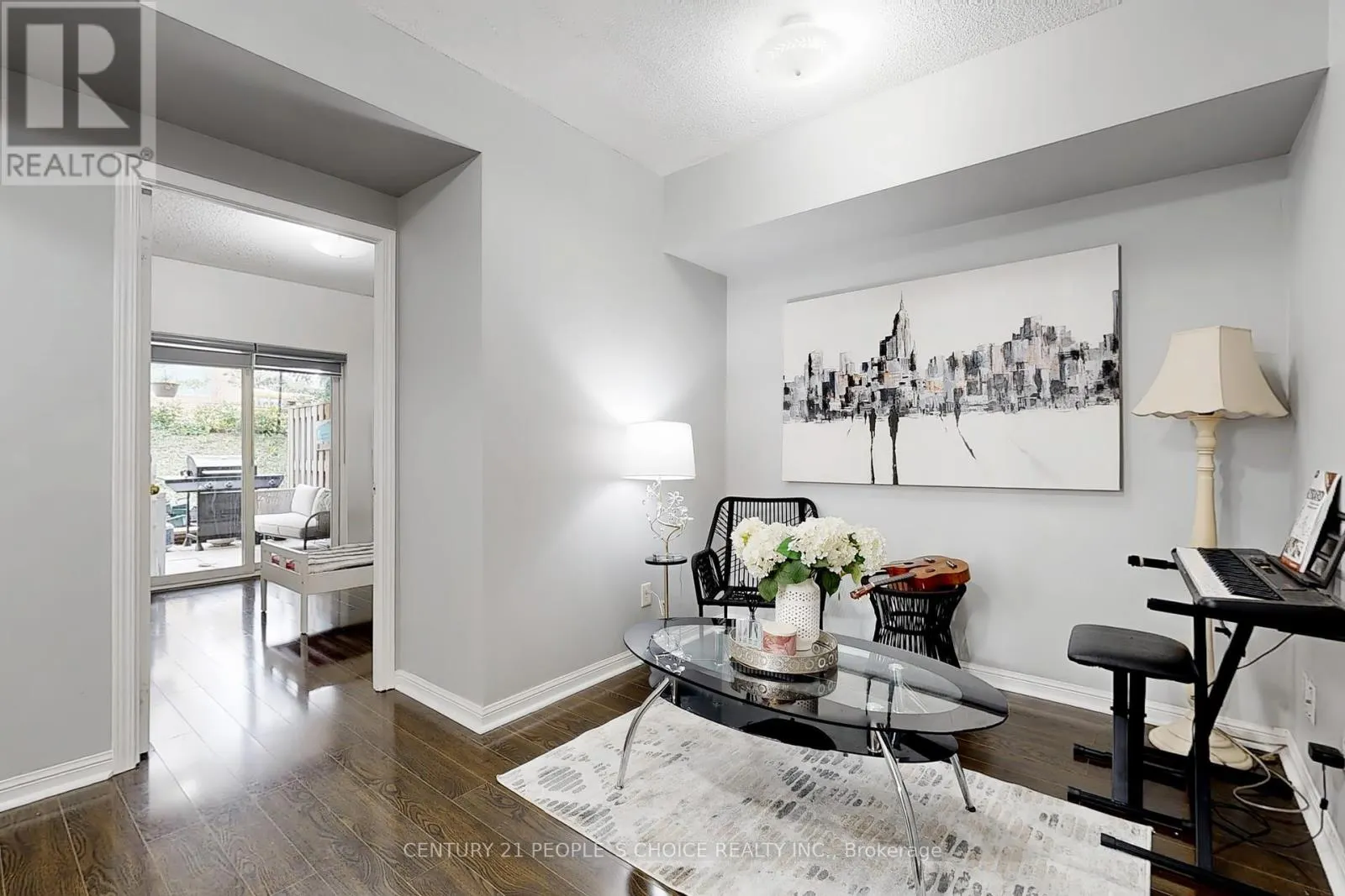 1028 - 3045 FINCH AVENUE W