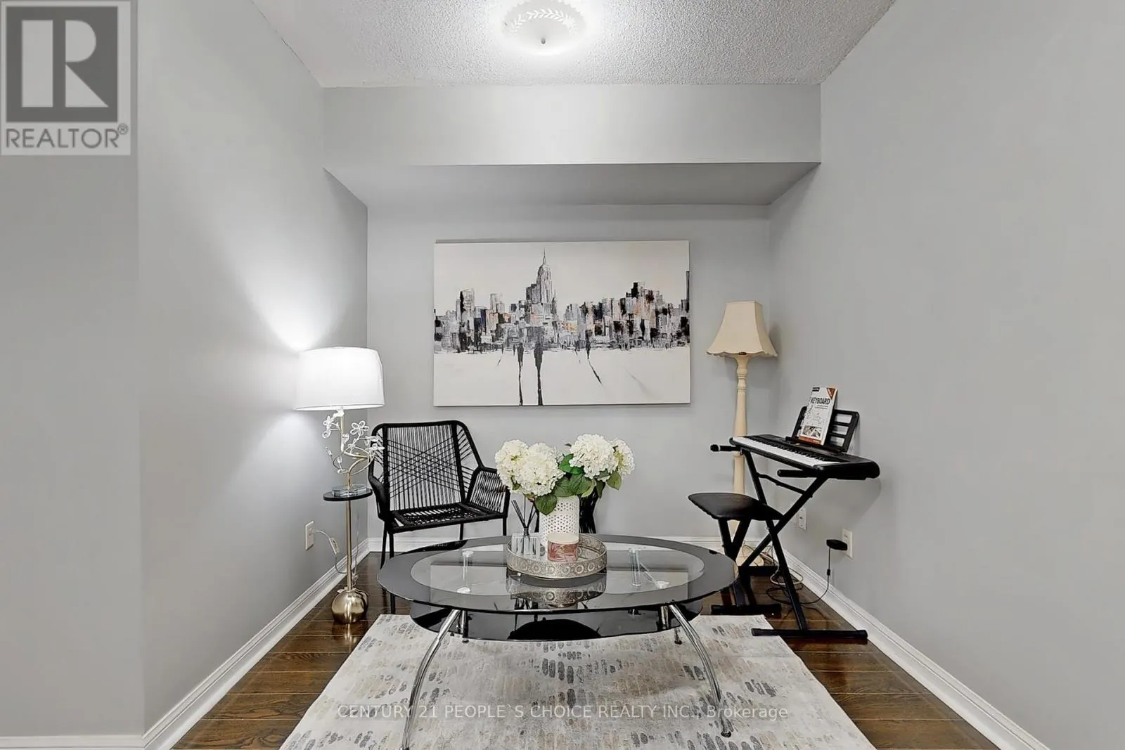 1028 - 3045 FINCH AVENUE W
