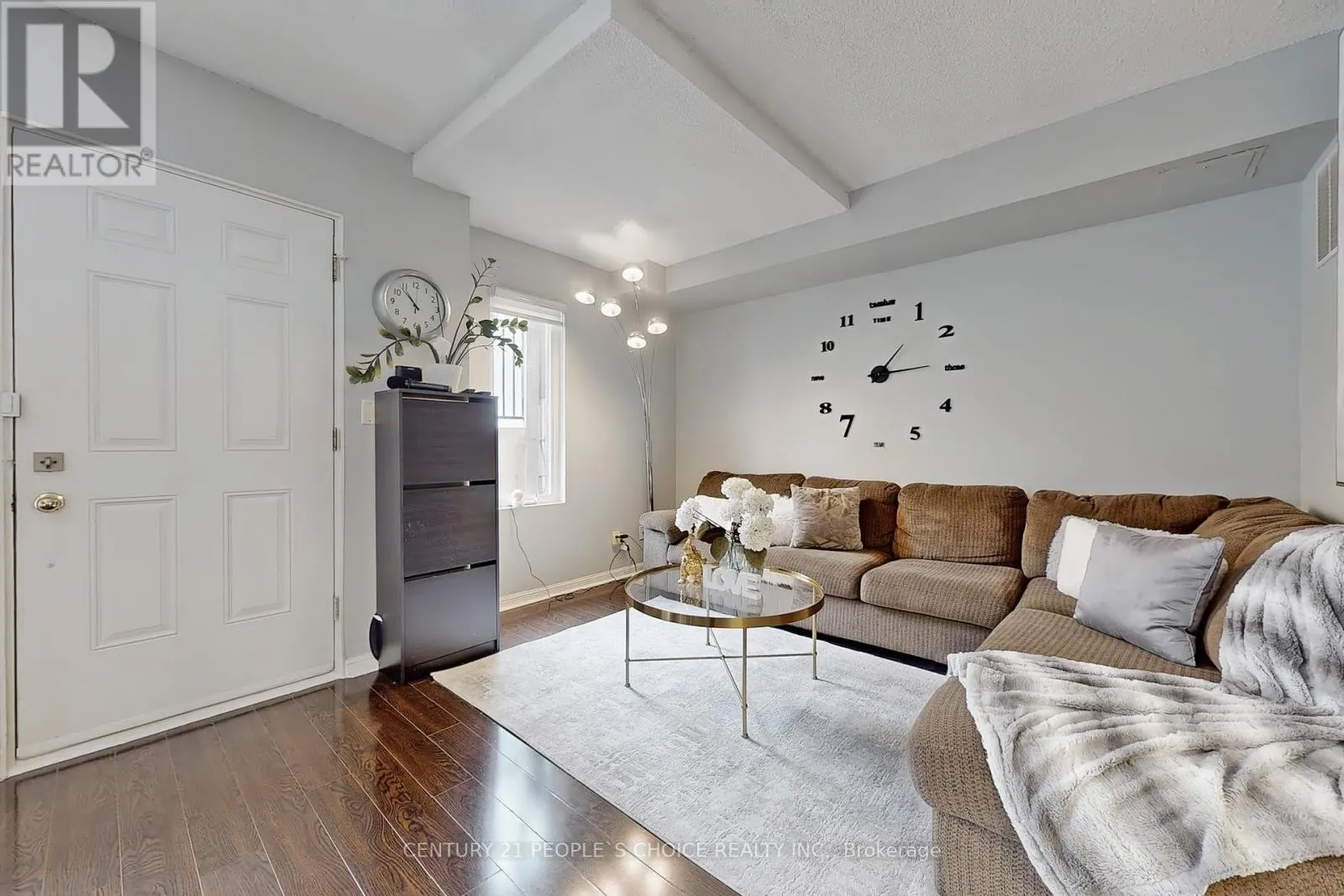 1028 - 3045 FINCH AVENUE W