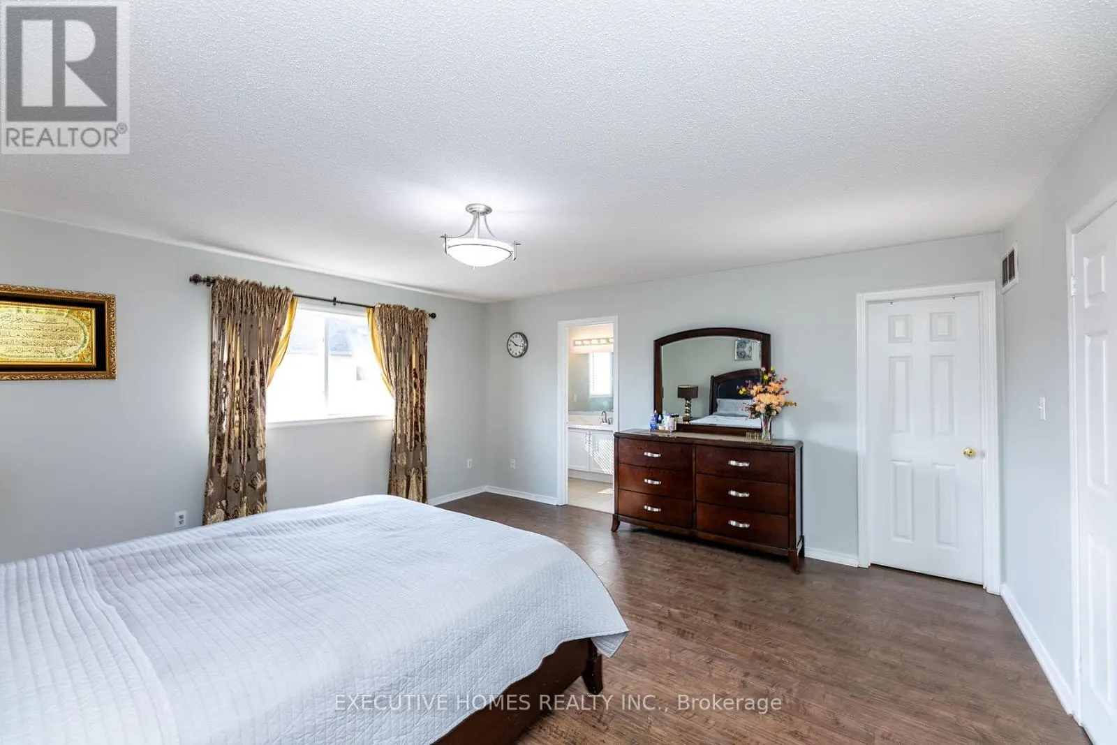 416 HOBBS CRESCENT
