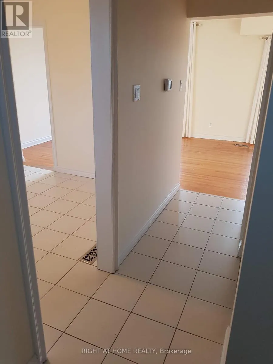 UPSTAIRS ONLY - 44 ALDERBURY CRESCENT