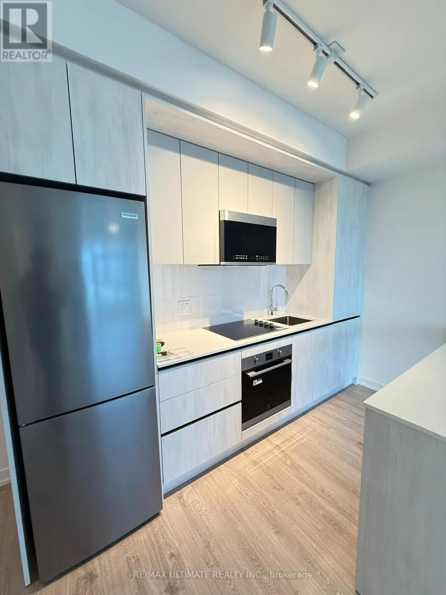 820 - 2485 EGLINTON AVENUE W