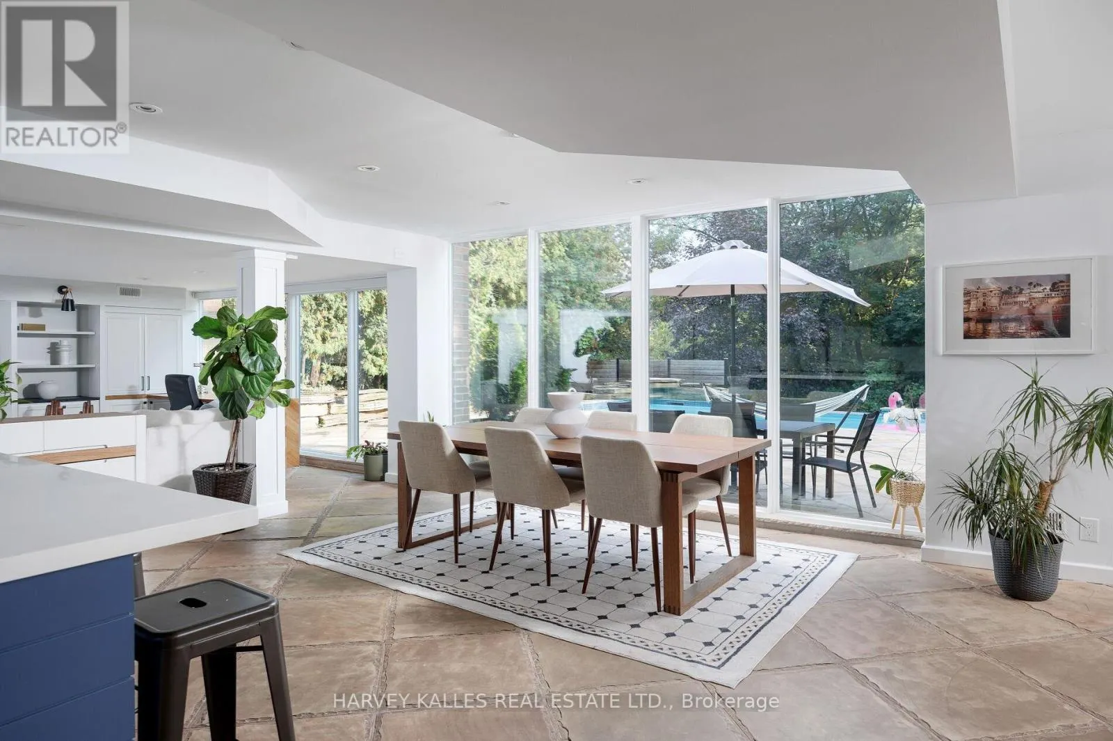 30 NEILOR CRESCENT