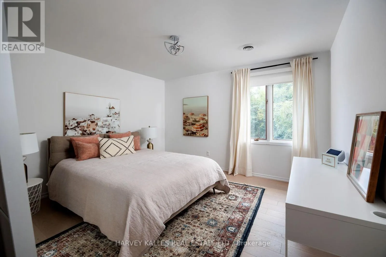 30 NEILOR CRESCENT
