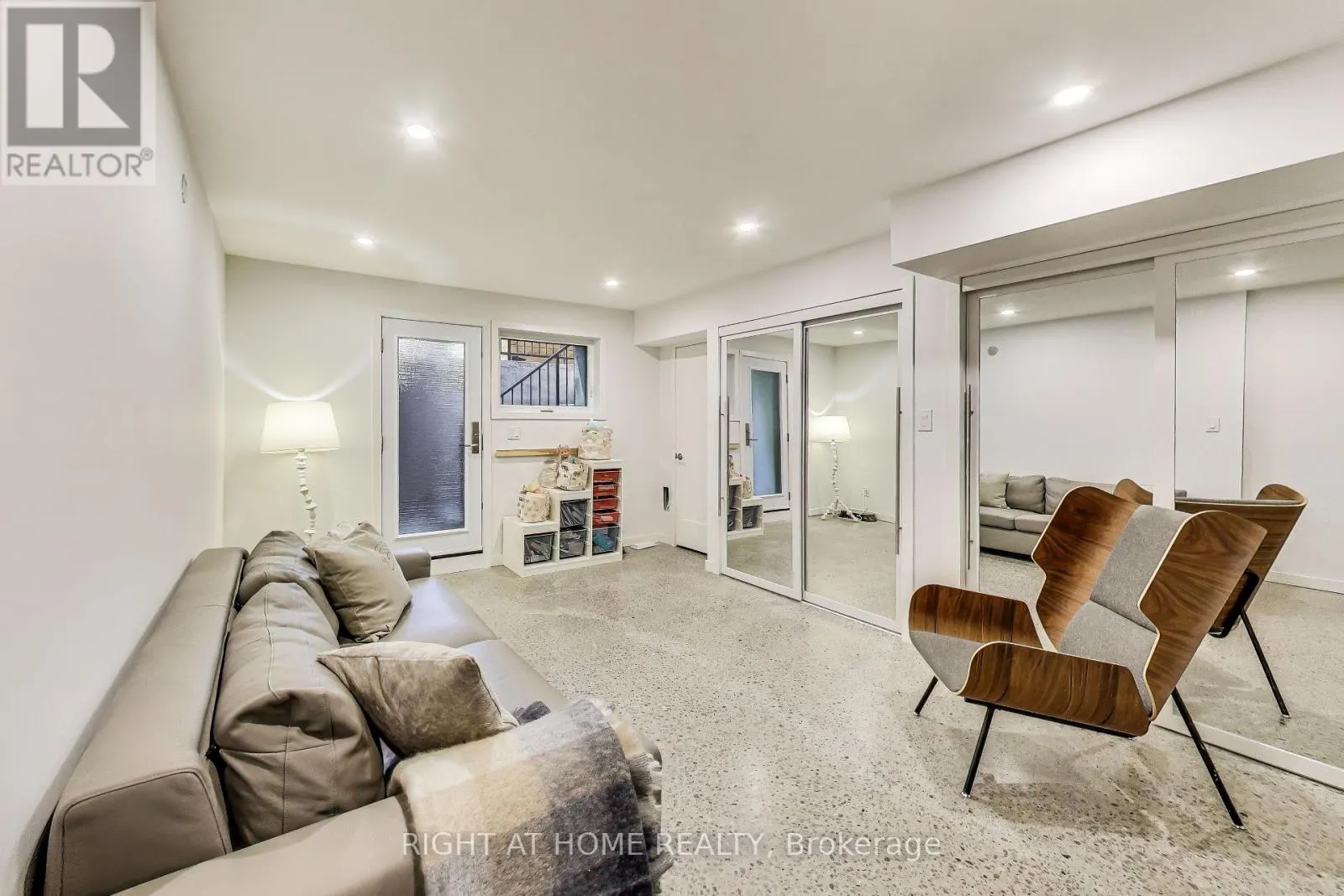 57 GWYNNE AVENUE
