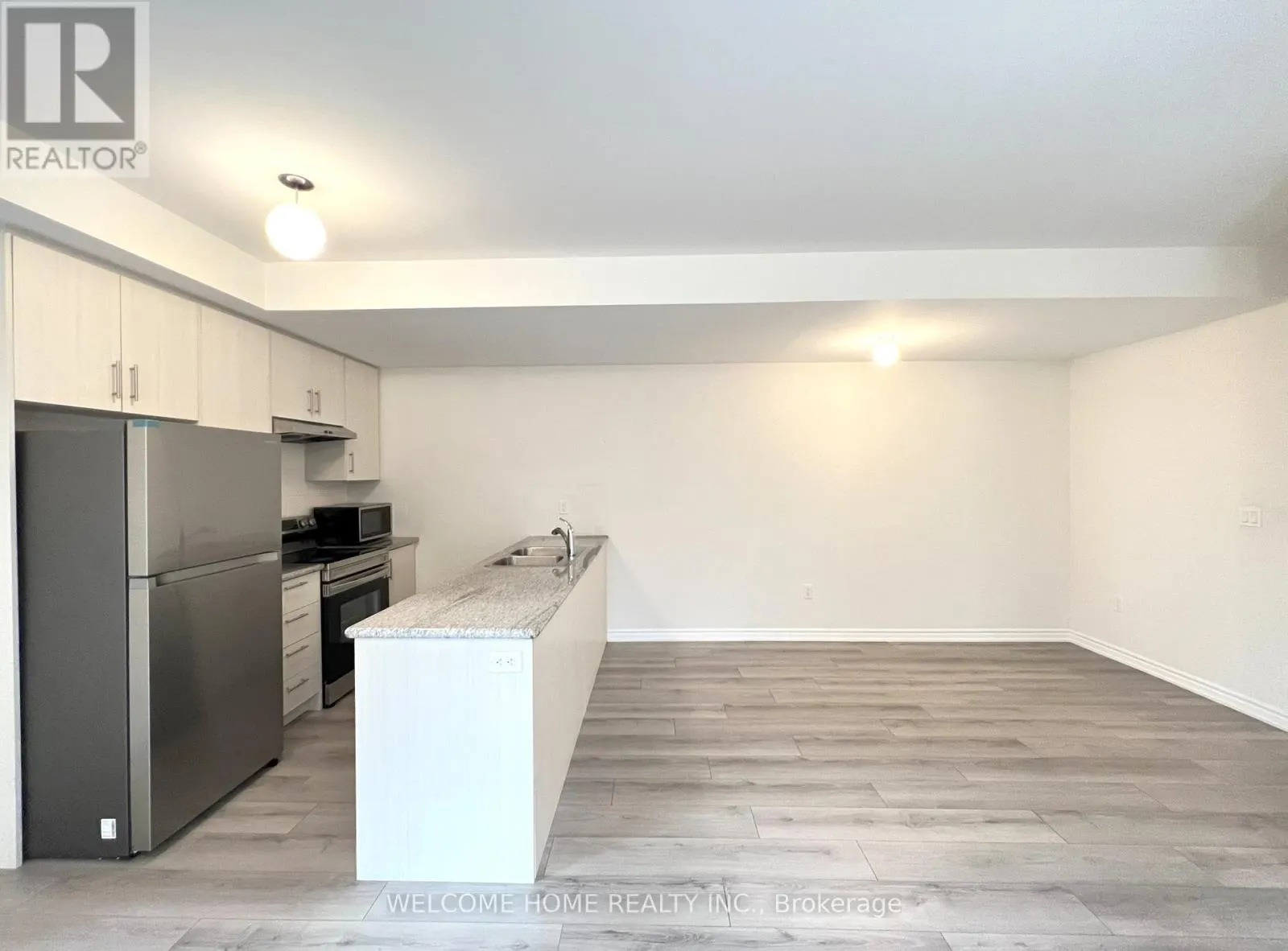 501 - 40 HALLIFORD PLACE