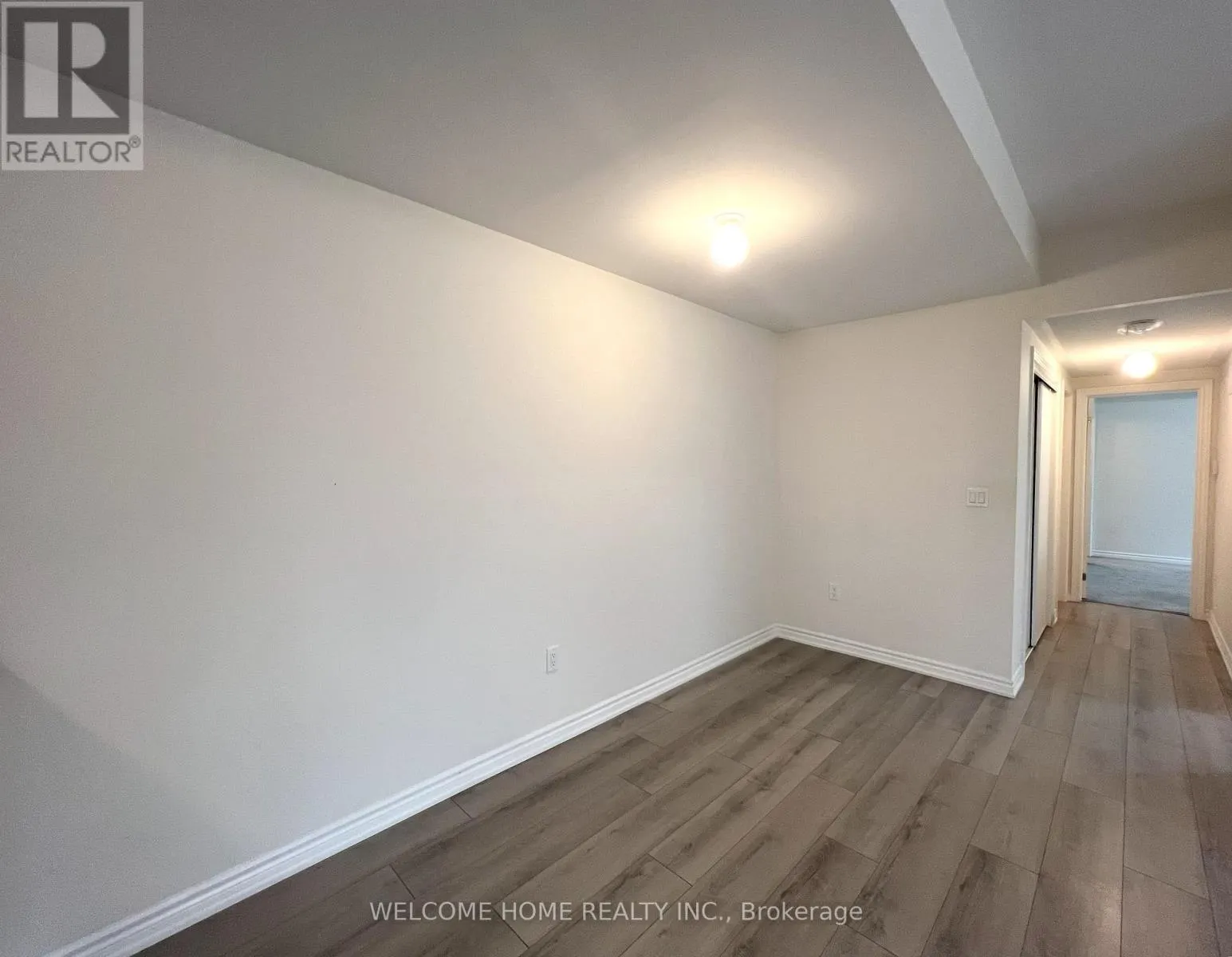 501 - 40 HALLIFORD PLACE