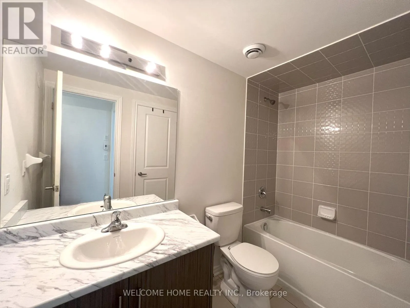 501 - 40 HALLIFORD PLACE