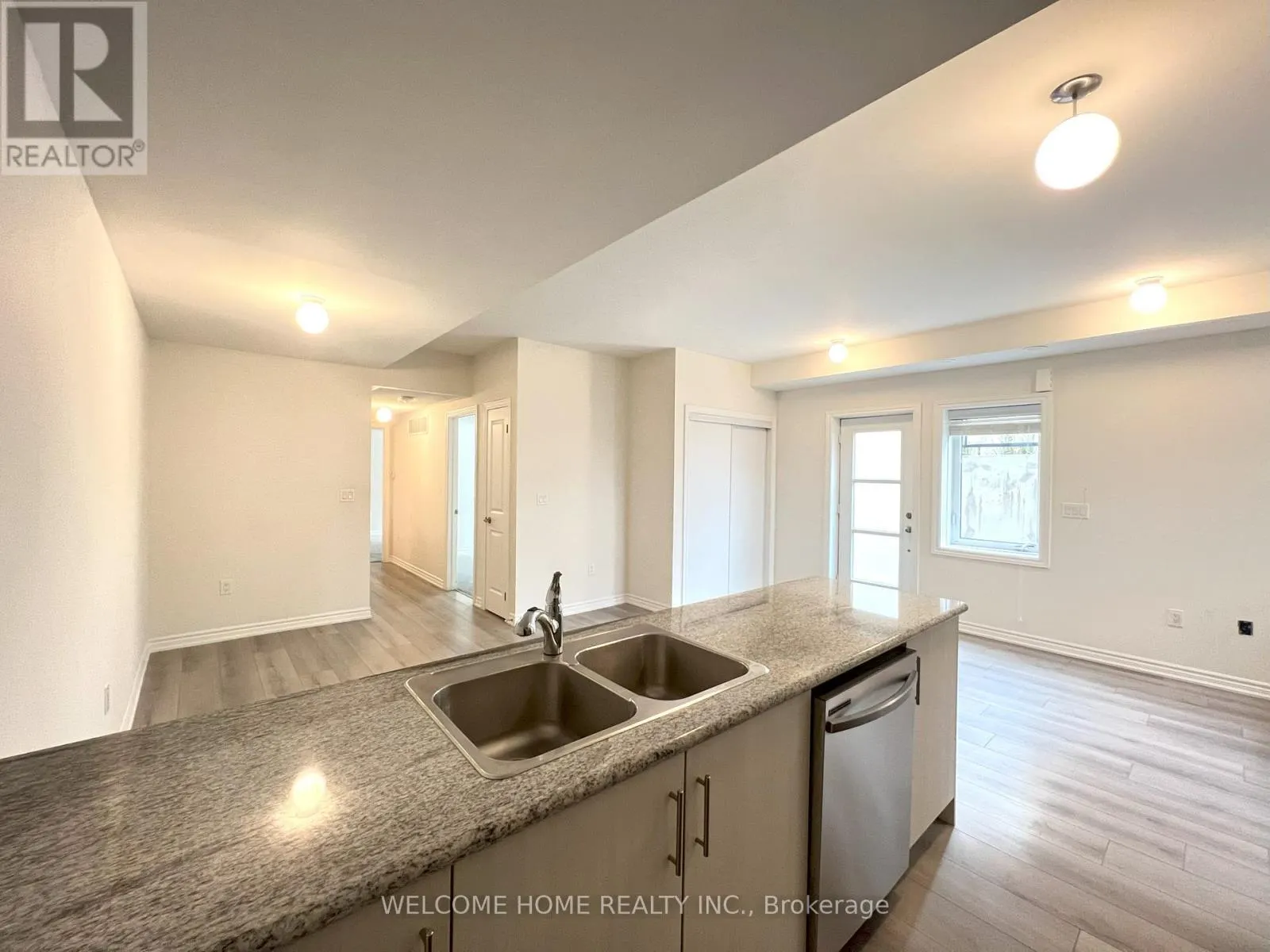 501 - 40 HALLIFORD PLACE