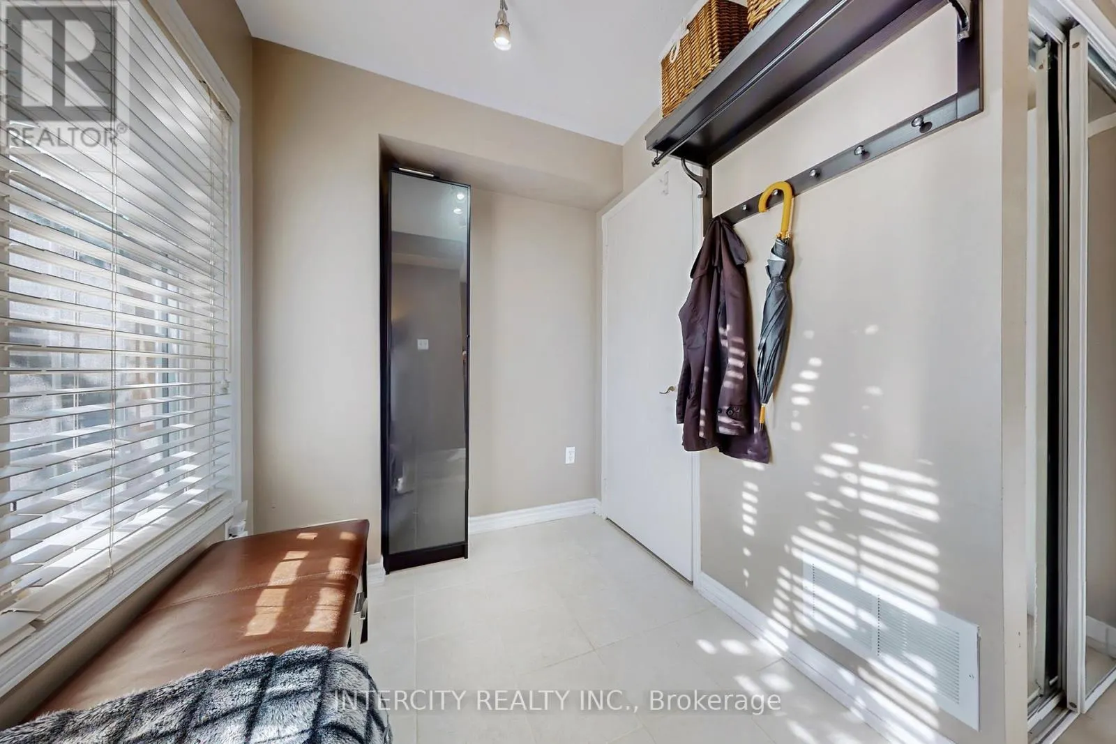 29 BIRDSTONE CRESCENT