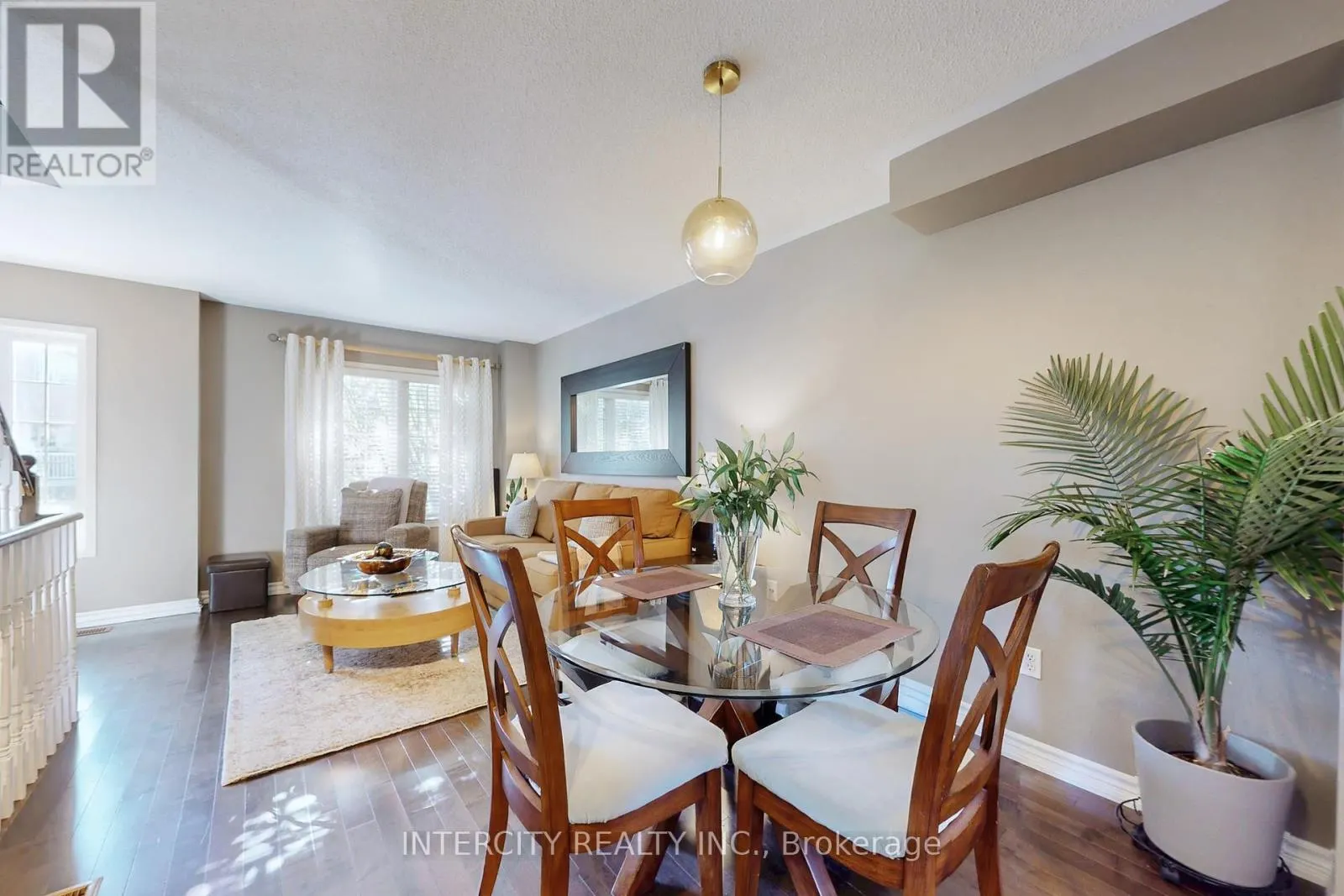 29 BIRDSTONE CRESCENT