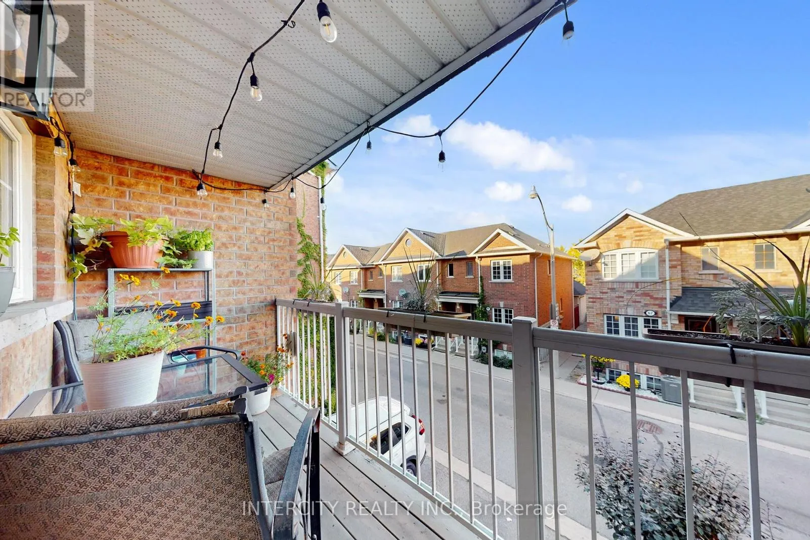 29 BIRDSTONE CRESCENT