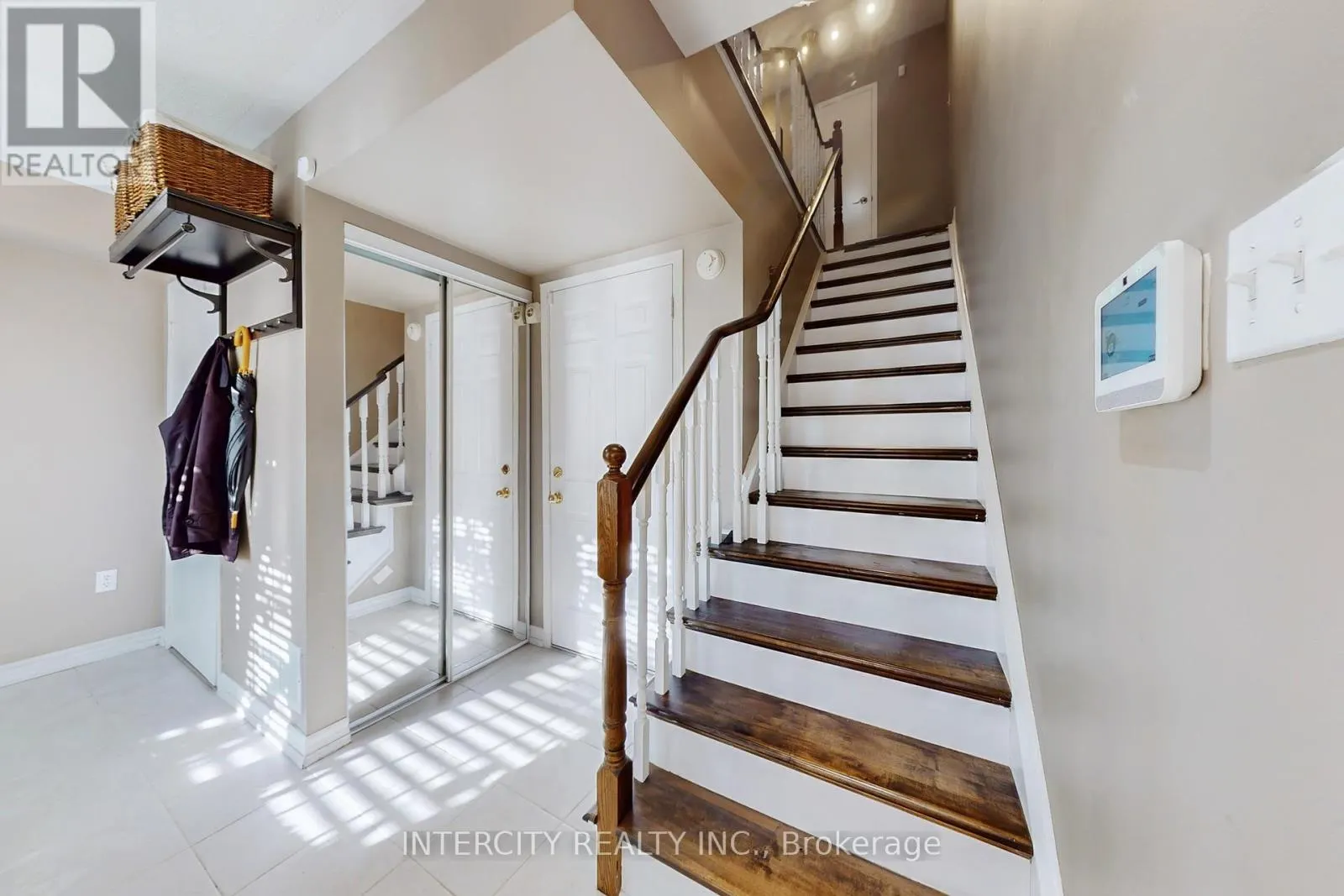 29 BIRDSTONE CRESCENT