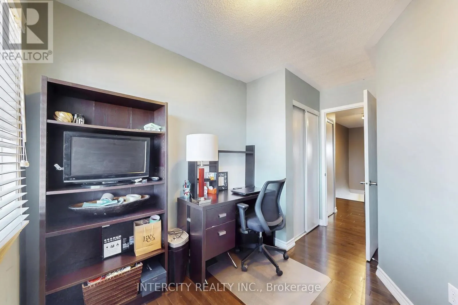 29 BIRDSTONE CRESCENT