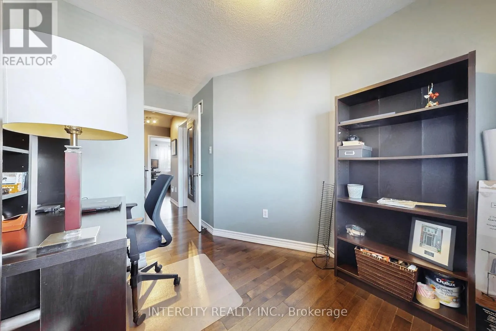 29 BIRDSTONE CRESCENT
