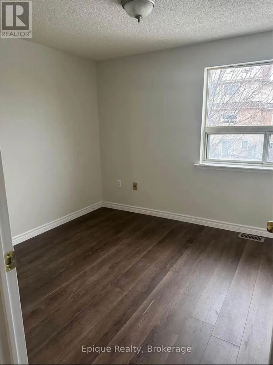 14 - 75 STRATHAVEN DRIVE