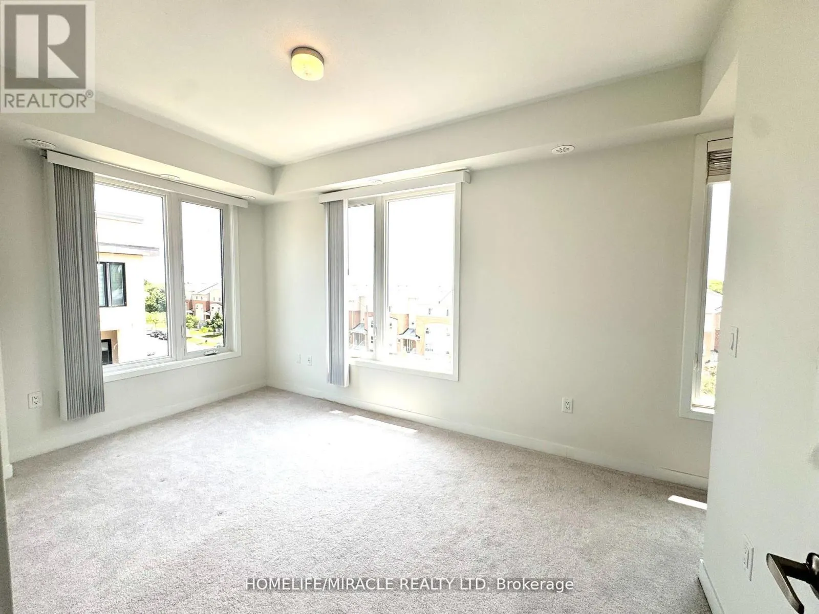 36 - 3409 RIDGEWAY DRIVE