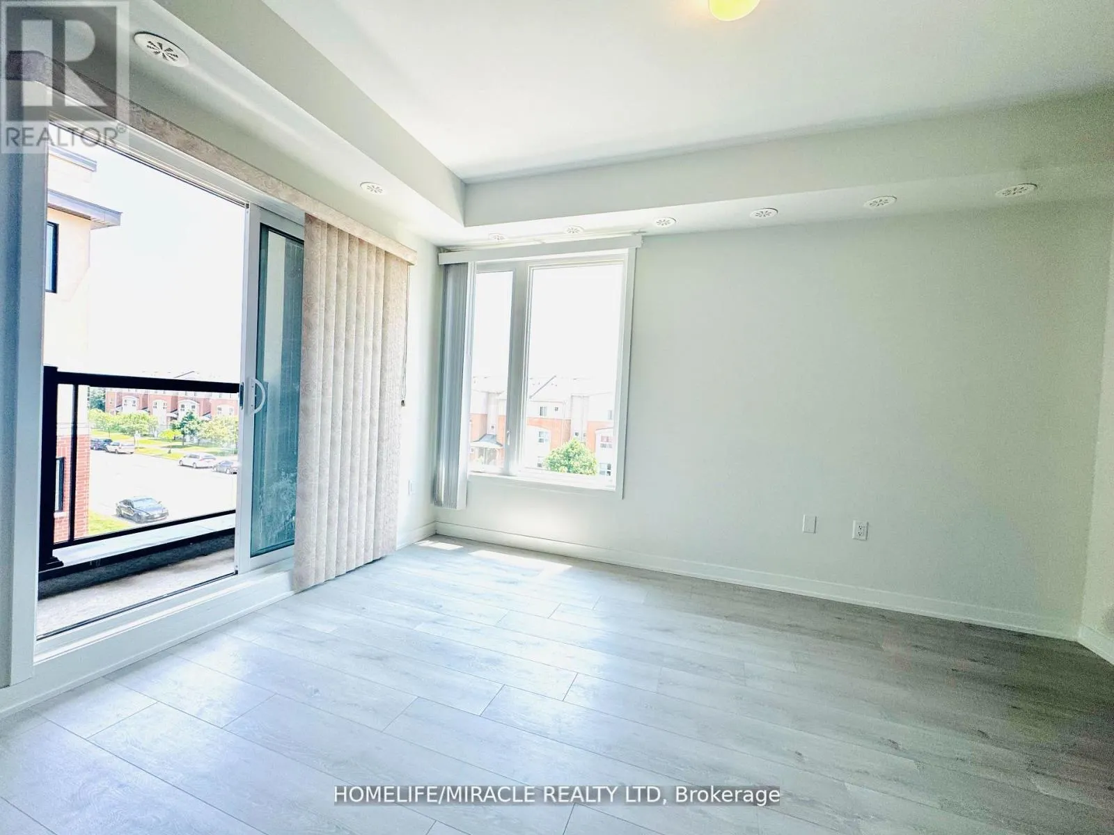 36 - 3409 RIDGEWAY DRIVE