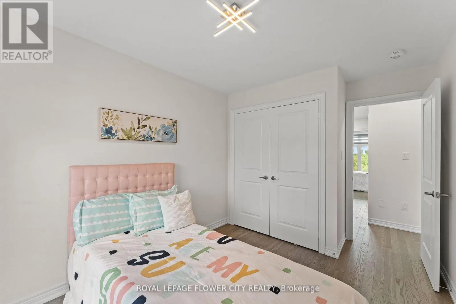 38 QUEENPOST DRIVE