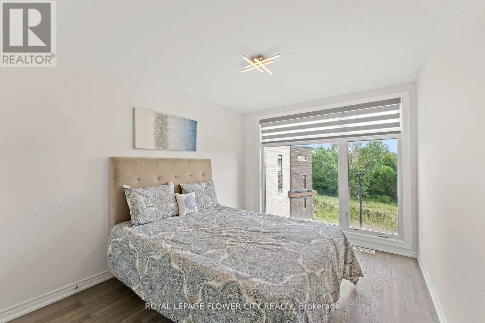 38 QUEENPOST DRIVE