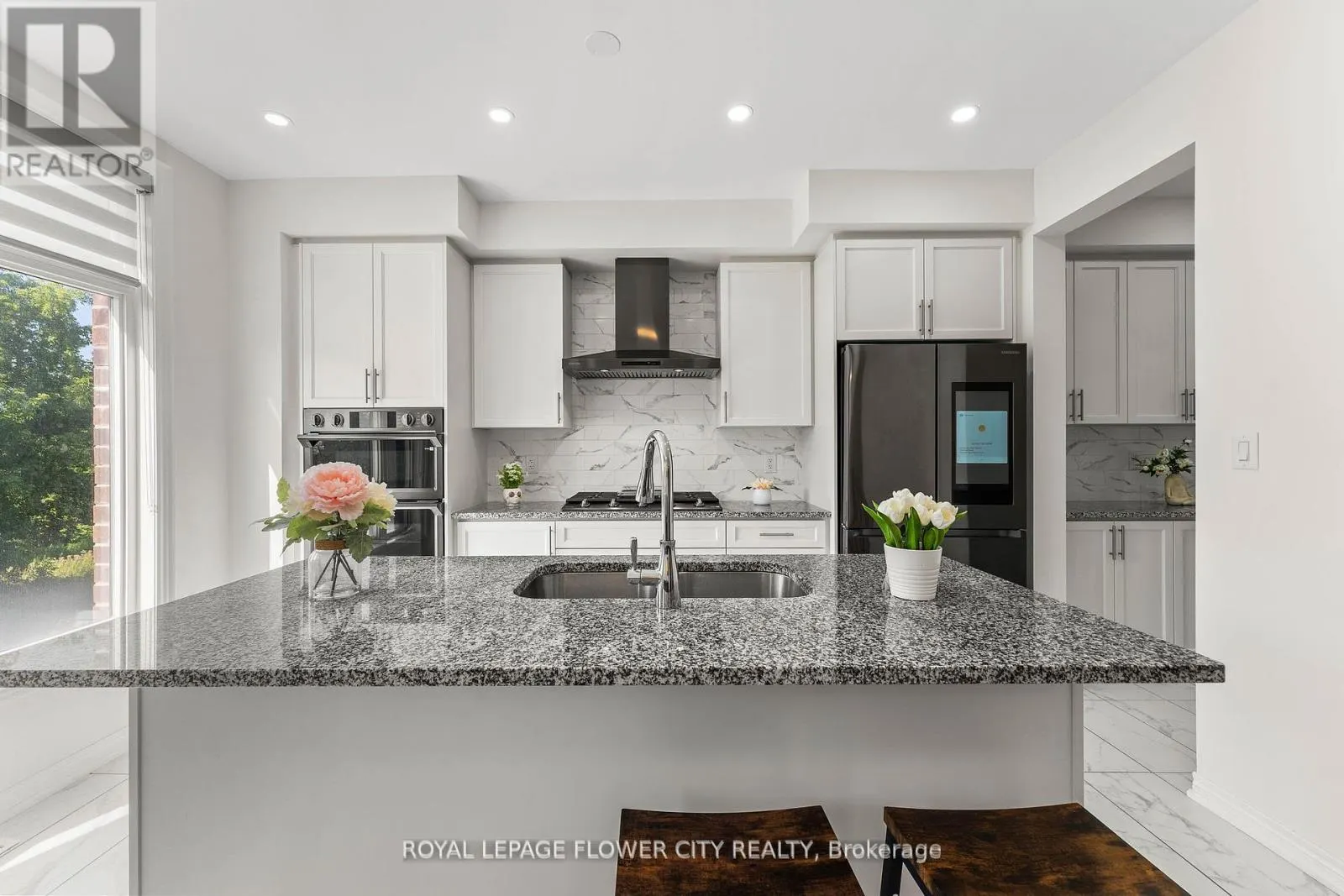 38 QUEENPOST DRIVE