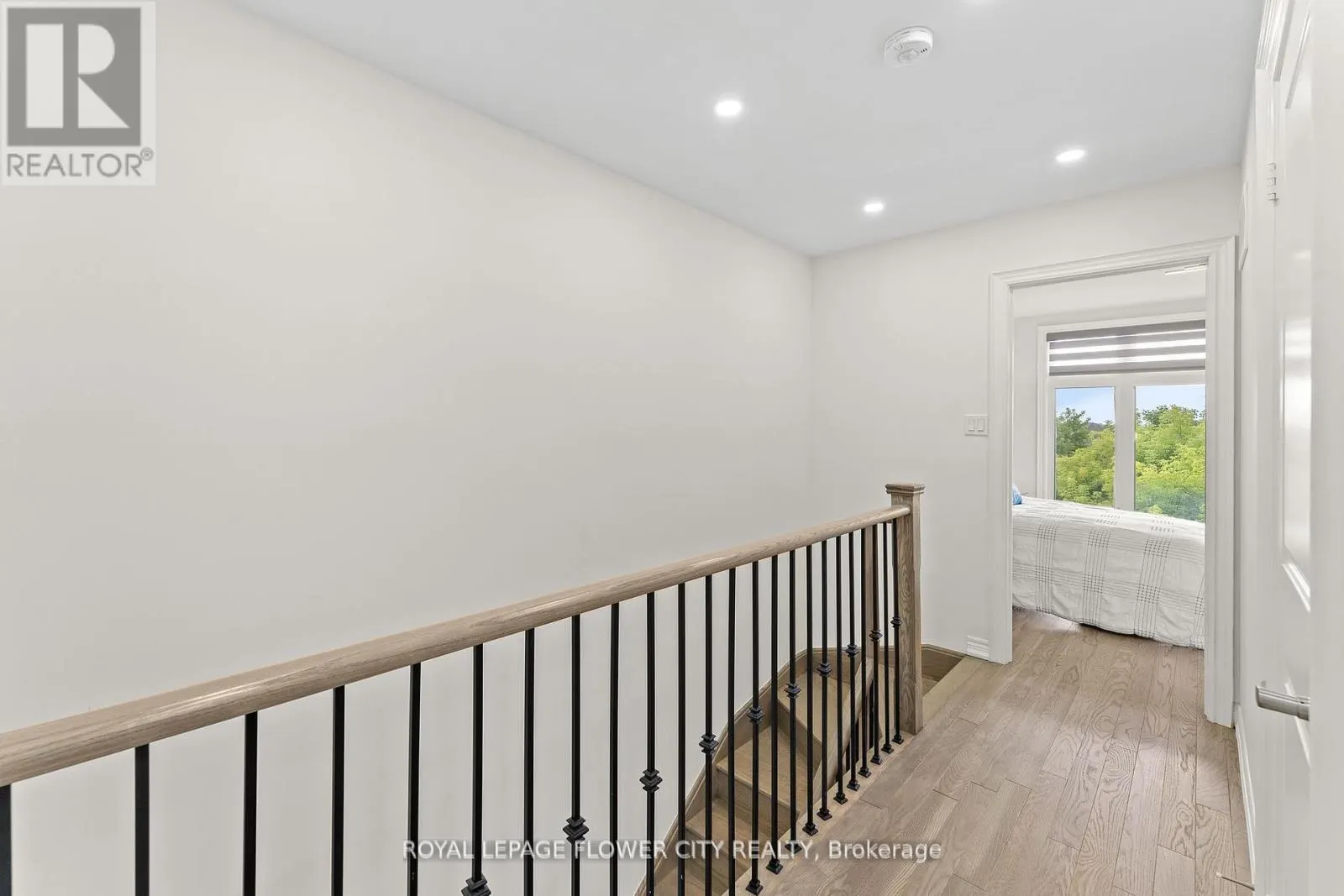 38 QUEENPOST DRIVE