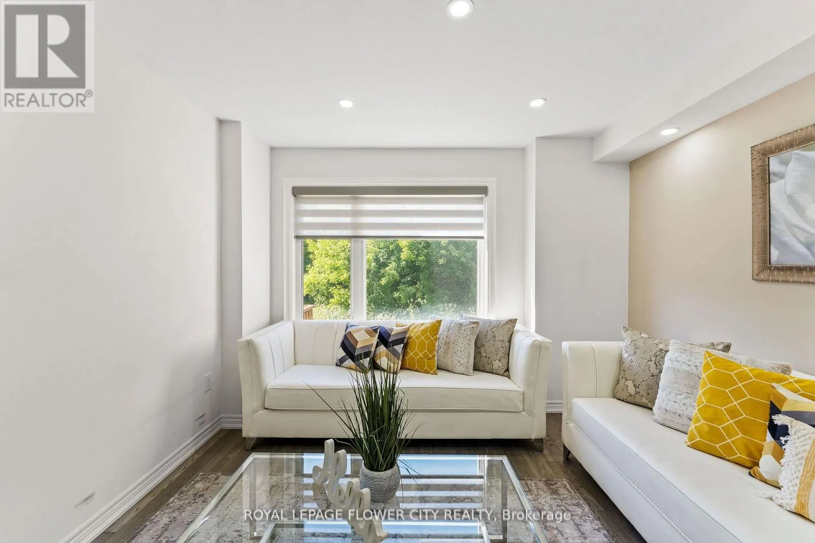 38 QUEENPOST DRIVE