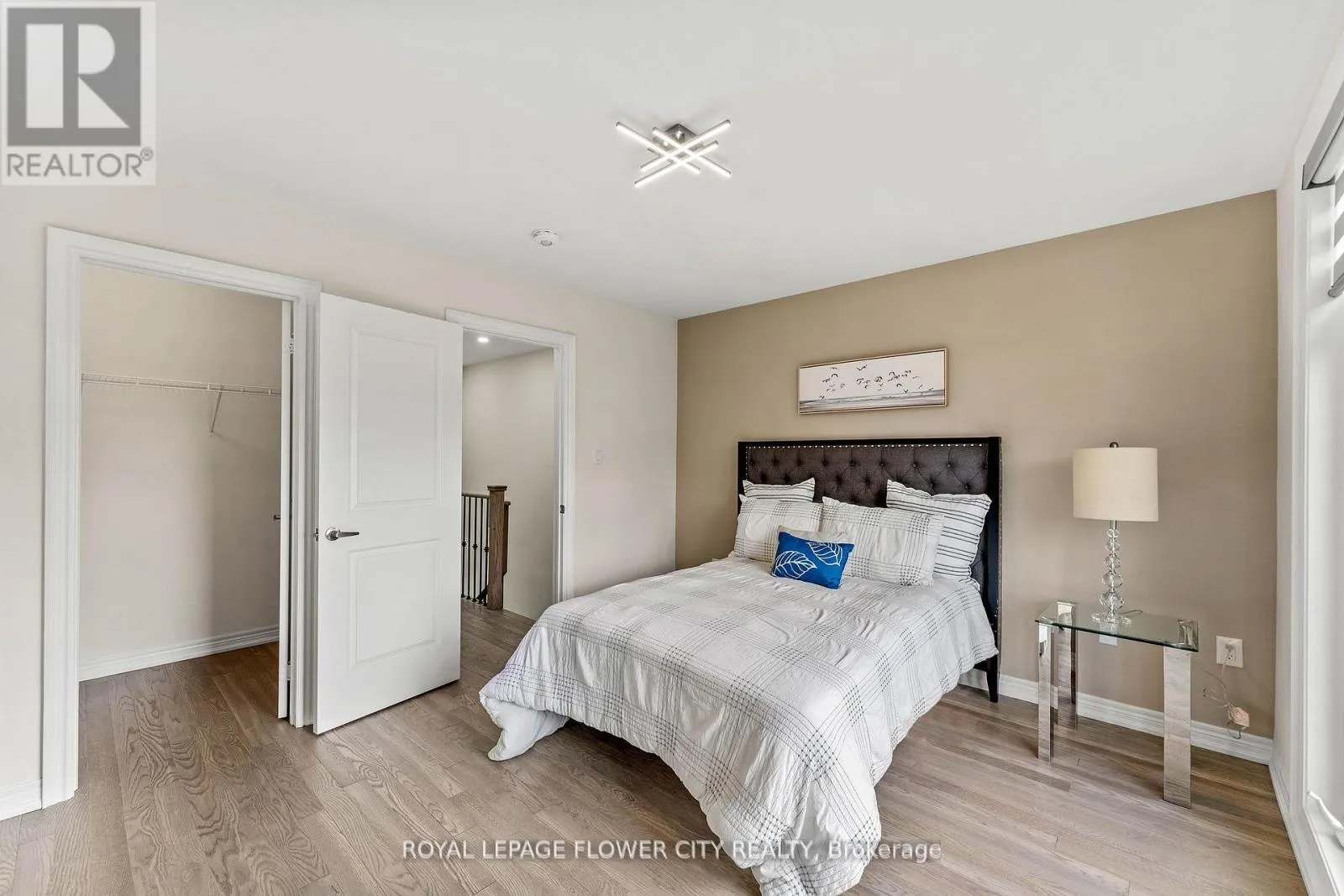 38 QUEENPOST DRIVE