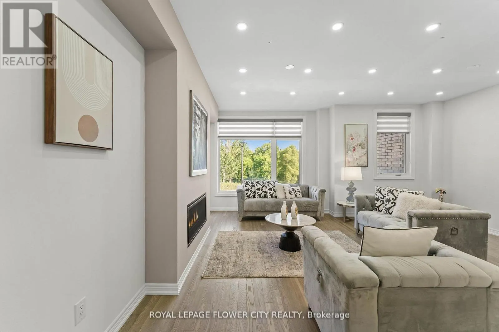38 QUEENPOST DRIVE