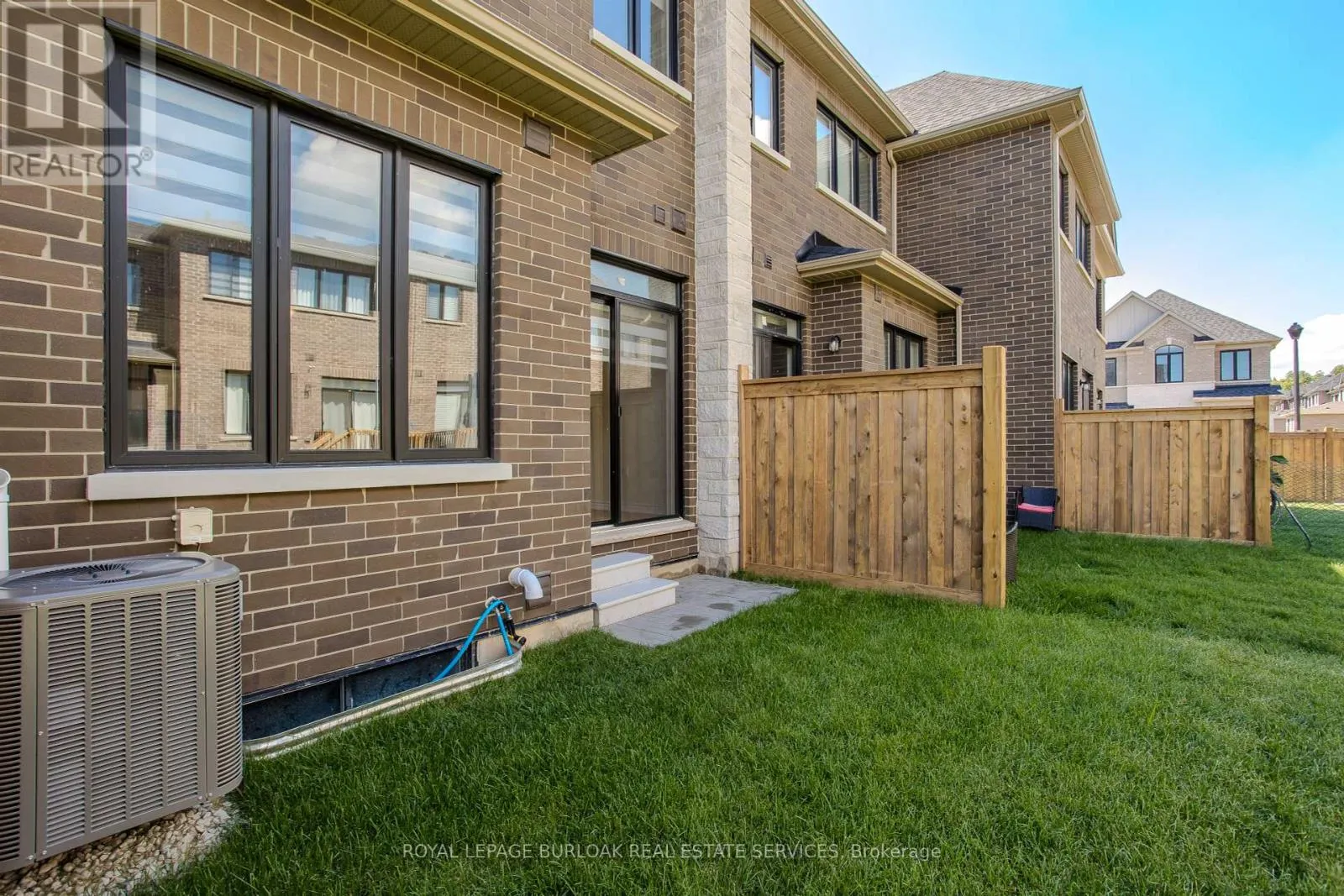 1407 OAKMONT COMMON