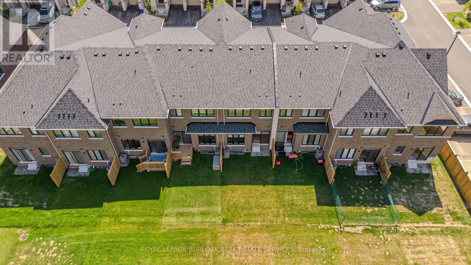 1407 OAKMONT COMMON