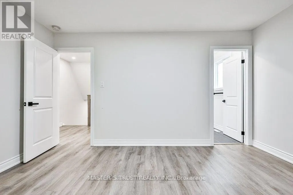 4225 TREETOP CRESCENT