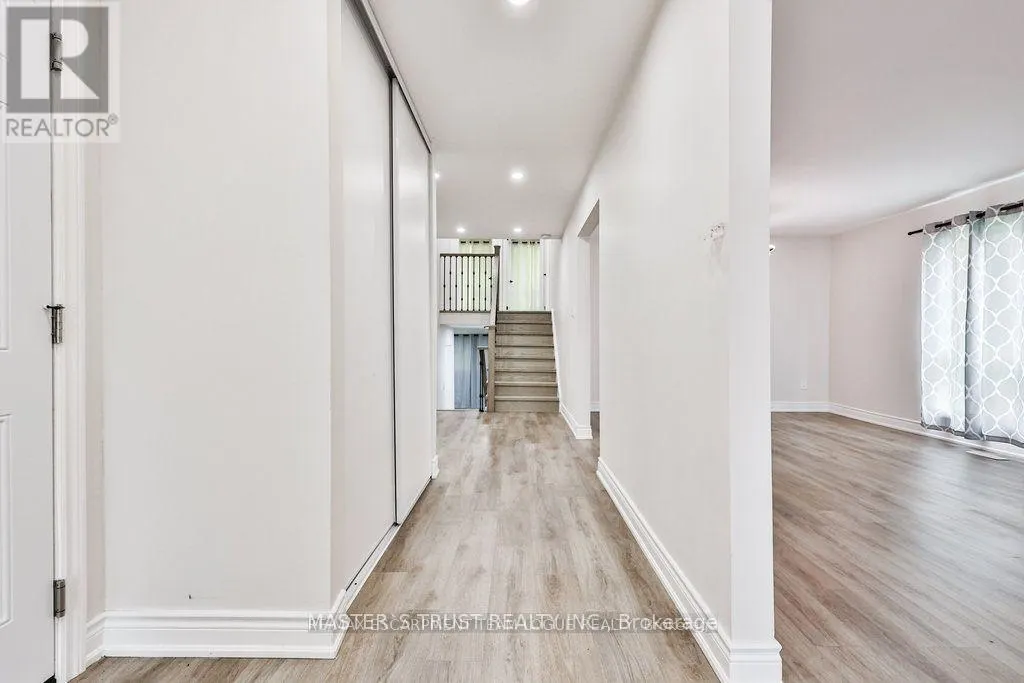 4225 TREETOP CRESCENT