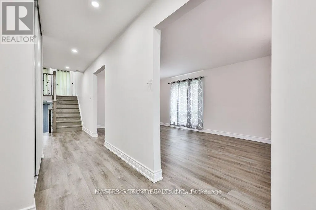 4225 TREETOP CRESCENT