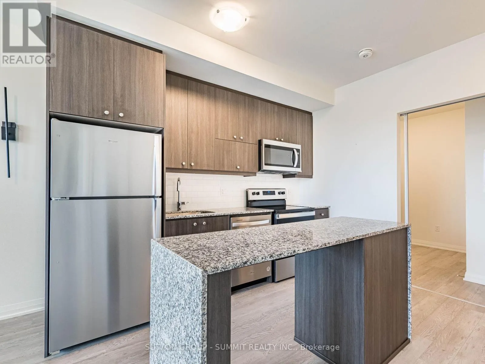 209 - 1415 DUNDAS STREET E