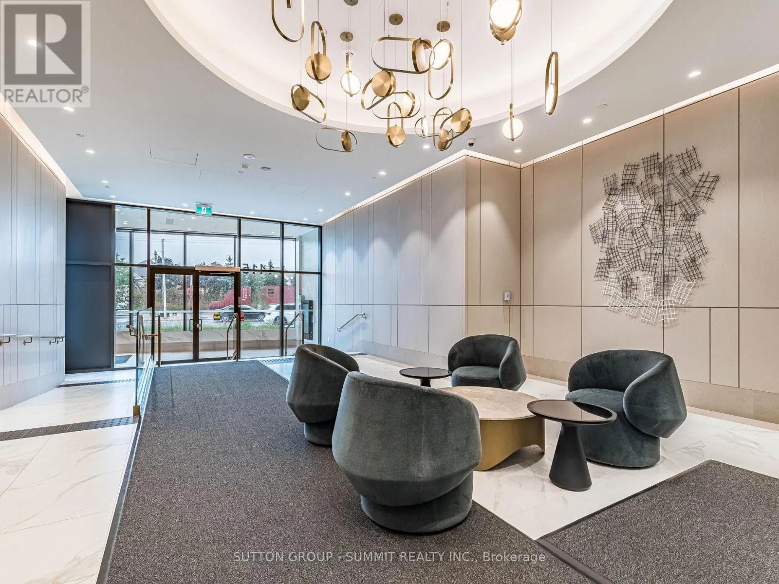 209 - 1415 DUNDAS STREET E