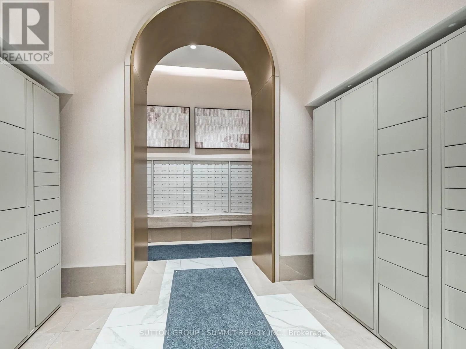 209 - 1415 DUNDAS STREET E
