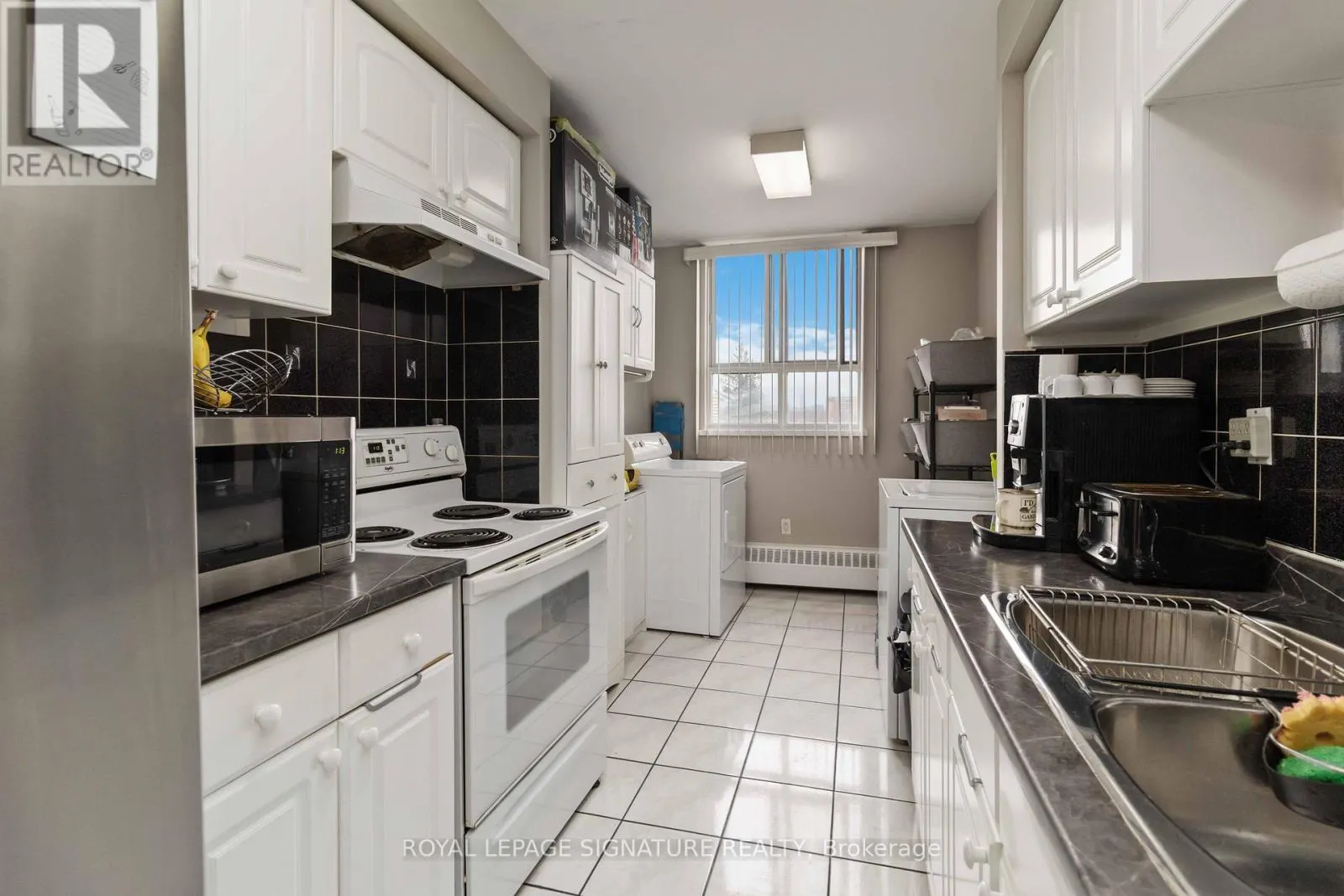 512 - 1615 BLOOR STREET