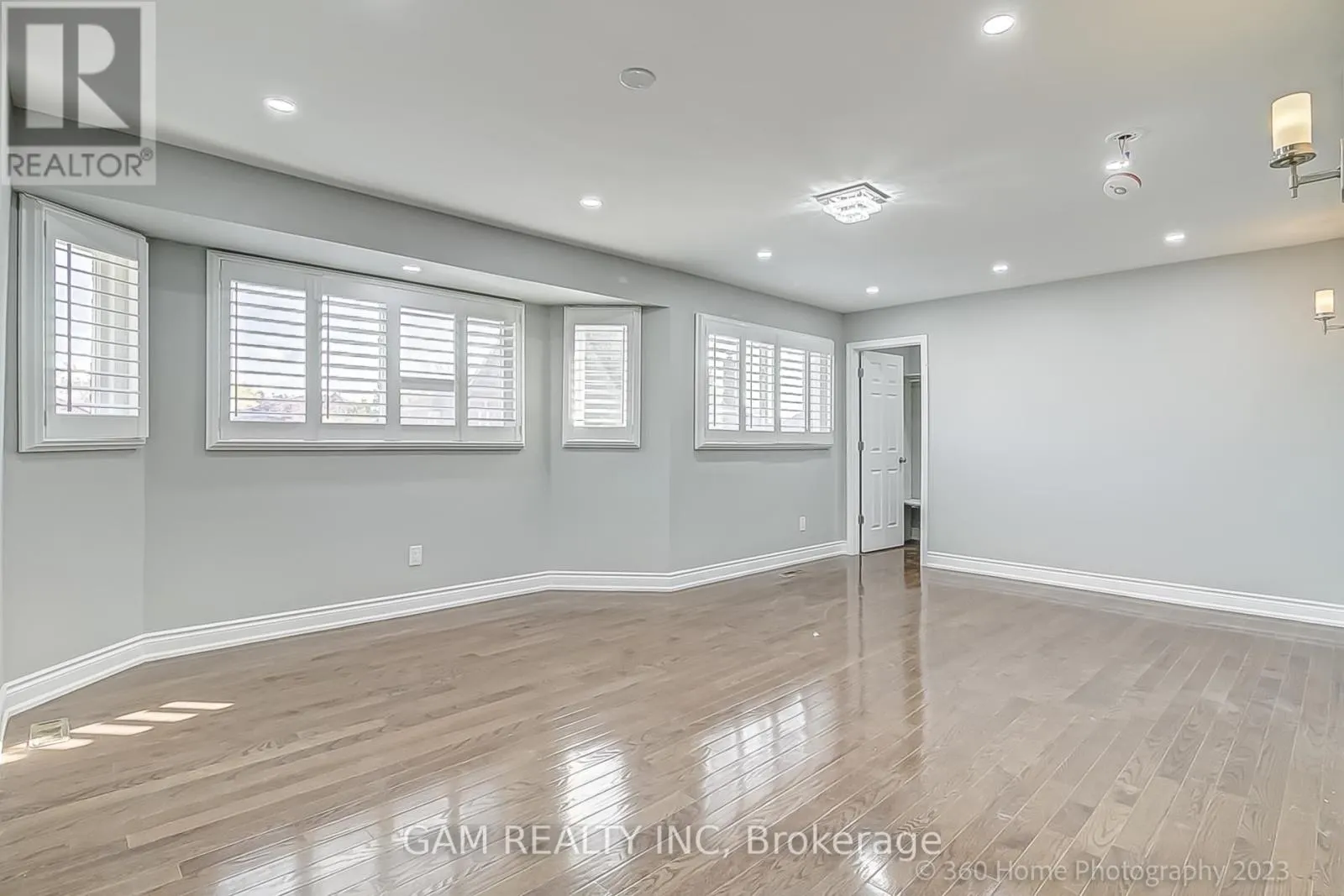( MAIN) - 1721 VILLAGE VIEW PLACE