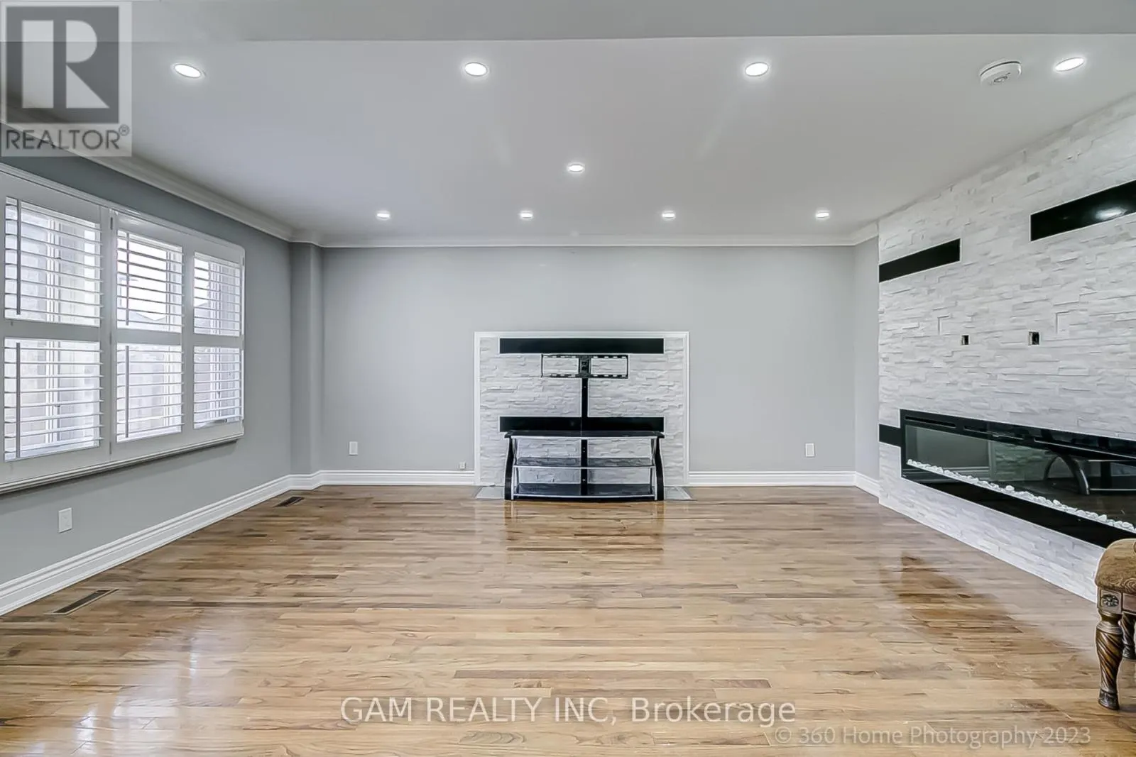 ( MAIN) - 1721 VILLAGE VIEW PLACE
